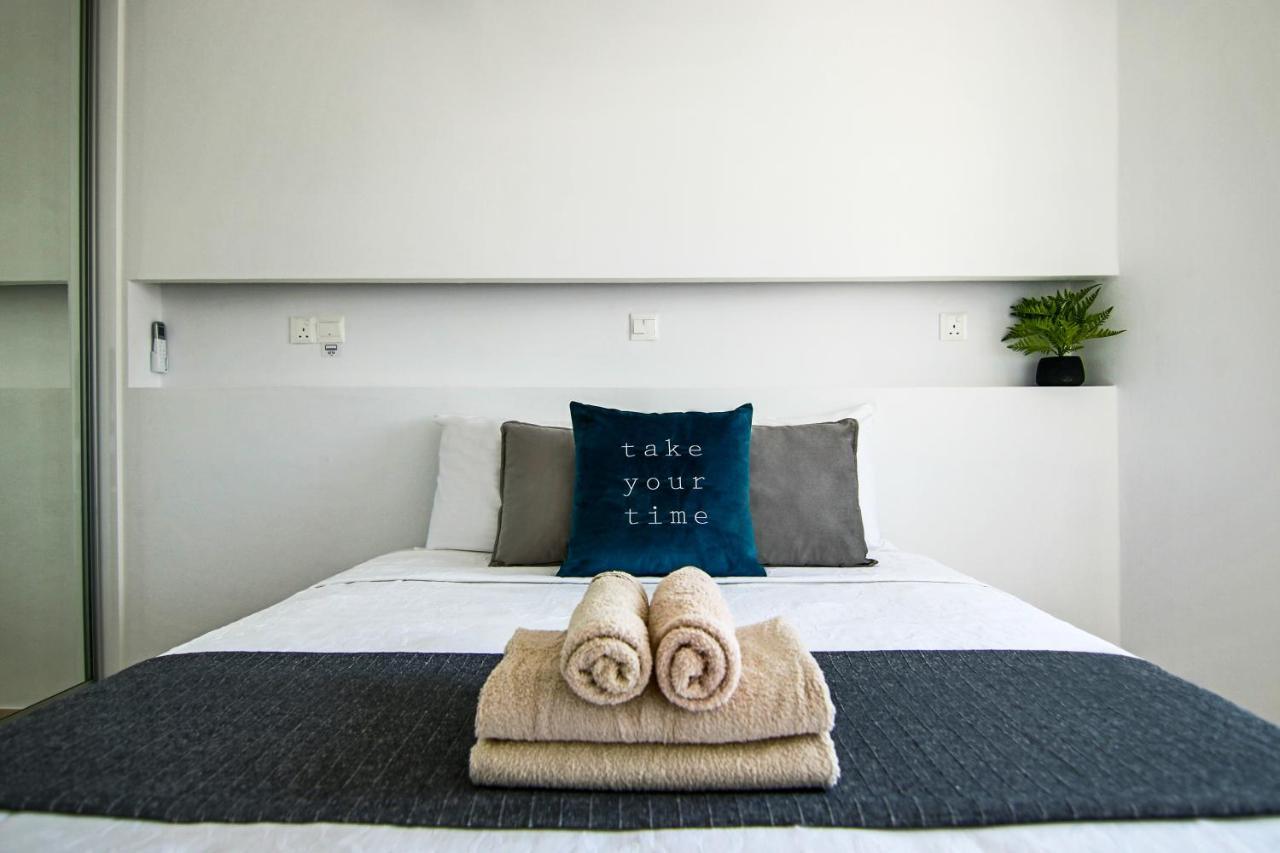 Phaedrus Living: Seaside Luxury Flat Lighthouse 65 Apartment Paphos