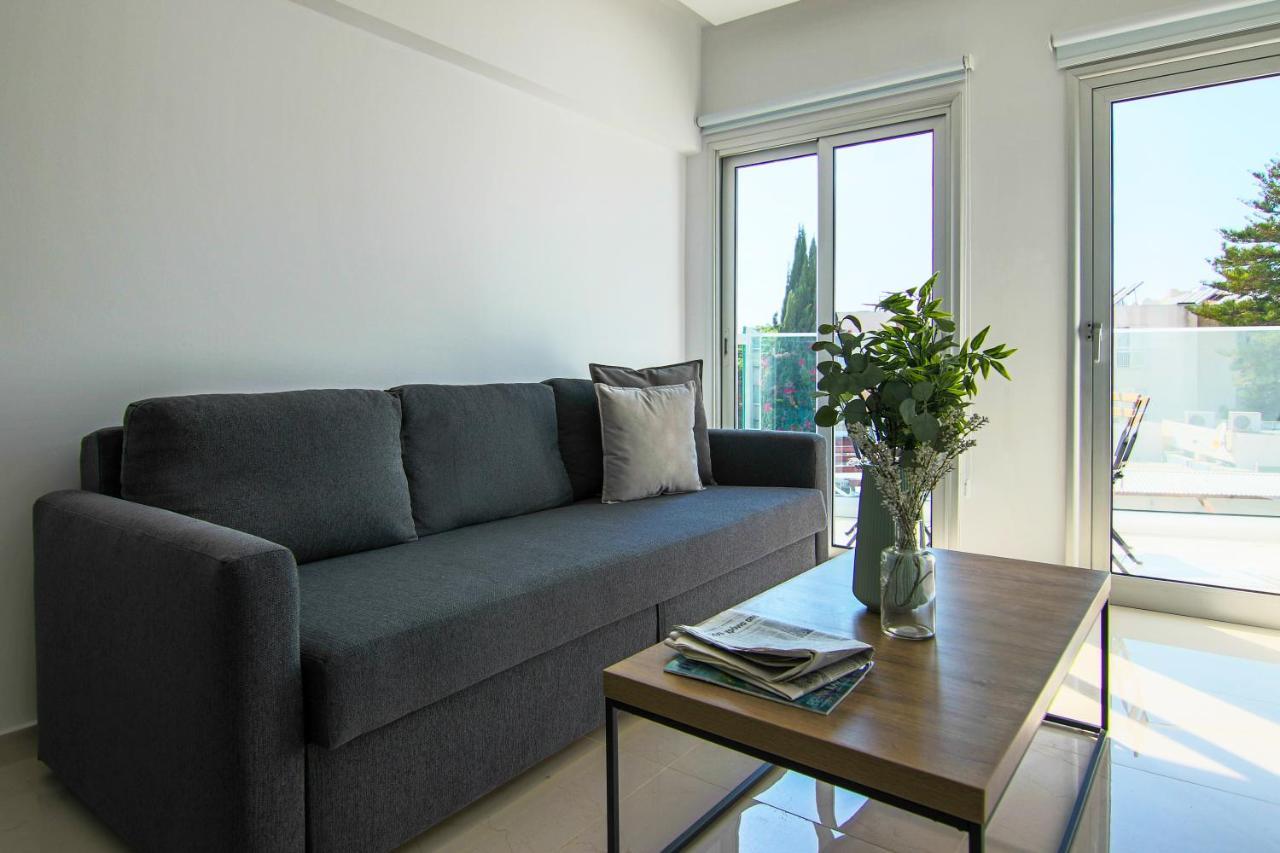 Phaedrus Living: Seaside Luxury Flat Lighthouse 65 * Paphos